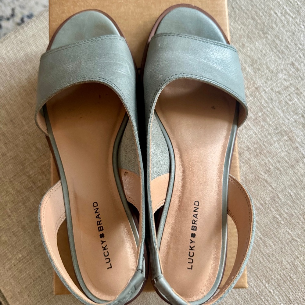 Lucky Safello 1” sling back heels